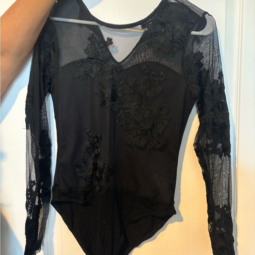 Suzy Shier Black Floral Lace Bodysuit